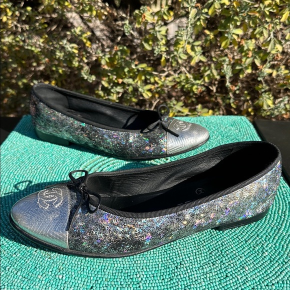 CHANEL serial#G02819 cap toe ballet flats w/holographic glitter-size 37 1/2-used - Picture 8 of 17